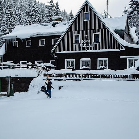 Bouda Bile Labe Hotel Špindlerŭv Mlýn Kültér fotó